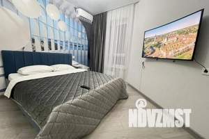 1-к квартира, посуточно, 35м2, 8/18 этаж