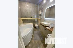 1-к квартира, посуточно, 40м2, 10/18 этаж