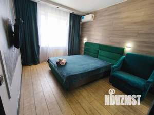 1-к квартира, посуточно, 38м2, 18/18 этаж