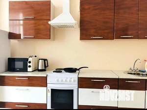 1-к квартира, посуточно, 42м2, 1/1 этаж