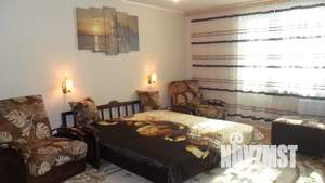 1-к квартира, посуточно, 56м2, 5/10 этаж