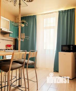 1-к квартира, посуточно, 40м2, 2/18 этаж