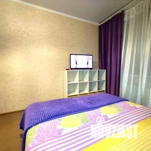 1-к квартира, посуточно, 36м2, 7/12 этаж