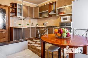 2-к квартира, посуточно, 60м2, 1/1 этаж