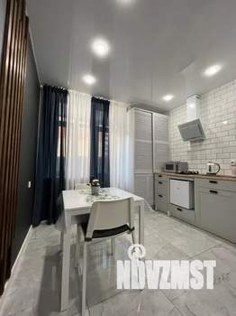 1-к квартира, посуточно, 35м2, 5/18 этаж