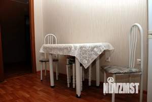 2-к квартира, посуточно, 80м2, 4/10 этаж