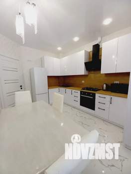 2-к квартира, посуточно, 53м2, 1/18 этаж