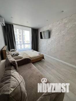 1-к квартира, посуточно, 44м2, 7/24 этаж