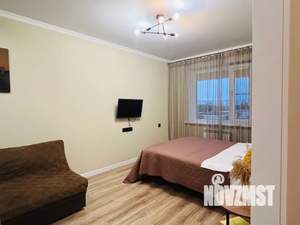 1-к квартира, посуточно, 38м2, 8/18 этаж