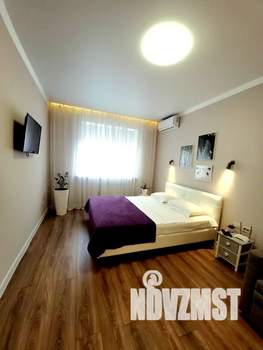 1-к квартира, посуточно, 40м2, 7/18 этаж