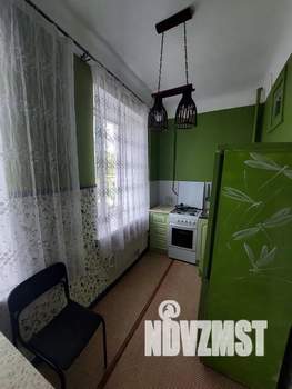 1-к квартира, посуточно, 38м2, 1/3 этаж