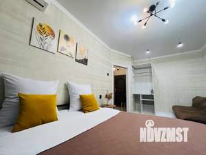 1-к квартира, посуточно, 38м2, 8/18 этаж