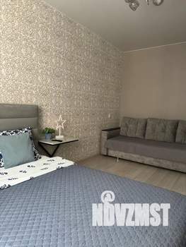 1-к квартира, посуточно, 36м2, 7/18 этаж