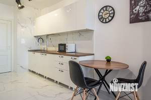 Студия квартира, посуточно, 32м2, 12/17 этаж