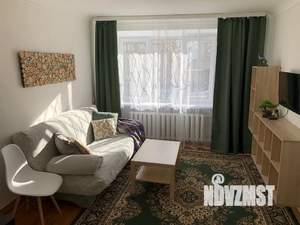 2-к квартира, посуточно, 49м2, 1/5 этаж