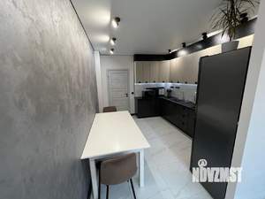 2-к квартира, вторичка, 60м2, 1/9 этаж
