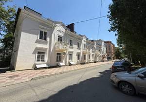 2-к квартира, вторичка, 43м2, 1/3 этаж