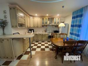 4-к квартира, вторичка, 98м2, 7/10 этаж