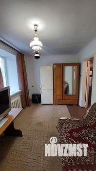 2-к квартира, вторичка, 37м2, 1/2 этаж
