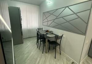 2-к квартира, вторичка, 69м2, 1/4 этаж