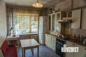 4-к квартира, вторичка, 101м2, 1/5 этаж