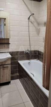 2-к квартира, вторичка, 58м2, 17/18 этаж