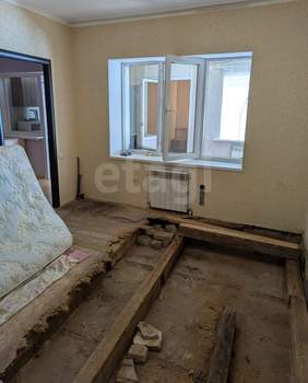 3-к квартира, вторичка, 63м2, 1/1 этаж