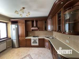 4-к квартира, вторичка, 130м2, 2/6 этаж