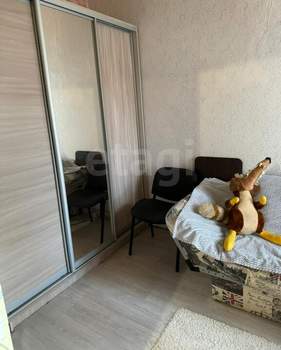 3-к квартира, вторичка, 60м2, 1/1 этаж