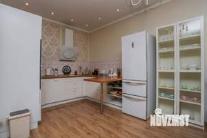 3-к квартира, вторичка, 130м2, 5/9 этаж