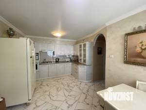 4-к квартира, вторичка, 98м2, 1/2 этаж