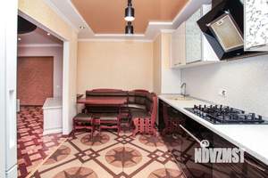 3-к квартира, вторичка, 71м2, 1/9 этаж