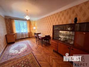 2-к квартира, вторичка, 43м2, 1/4 этаж