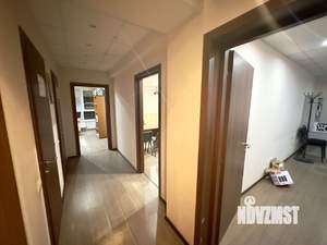 2-к квартира, вторичка, 76м2, 1/18 этаж