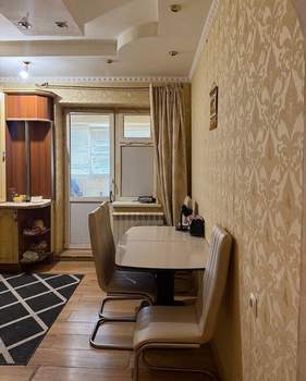 2-к квартира, вторичка, 57м2, 1/12 этаж