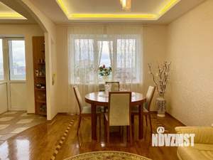 3-к квартира, вторичка, 132м2, 7/10 этаж