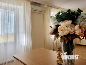 2-к квартира, вторичка, 65м2, 9/12 этаж