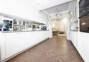 3-к квартира, вторичка, 140м2, 10/10 этаж
