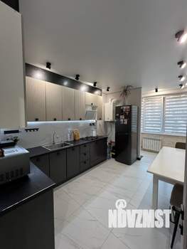 2-к квартира, вторичка, 60м2, 1/9 этаж