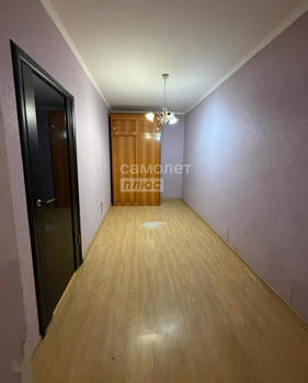 3-к квартира, вторичка, 63м2, 1/1 этаж