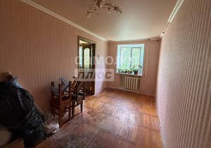 2-к квартира, вторичка, 42м2, 1/4 этаж