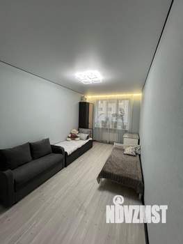 2-к квартира, вторичка, 60м2, 1/9 этаж