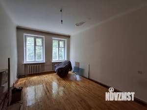 2-к квартира, вторичка, 56м2, 1/4 этаж