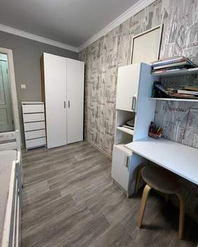 4-к квартира, вторичка, 80м2, 3/9 этаж