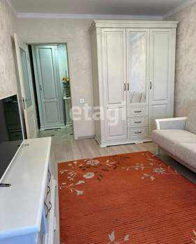 2-к квартира, вторичка, 54м2, 1/10 этаж