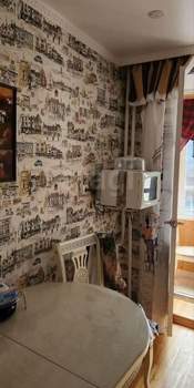 4-к квартира, вторичка, 100м2, 4/9 этаж
