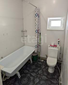 3-к квартира, вторичка, 63м2, 1/1 этаж