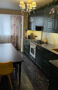 3-к квартира, вторичка, 82м2, 4/10 этаж