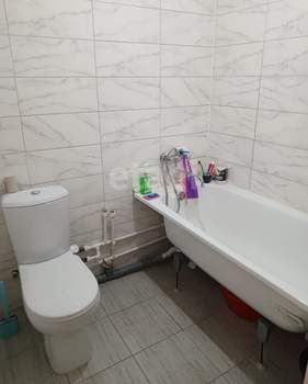 2-к квартира, вторичка, 45м2, 1/4 этаж