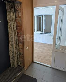 3-к квартира, вторичка, 63м2, 1/1 этаж